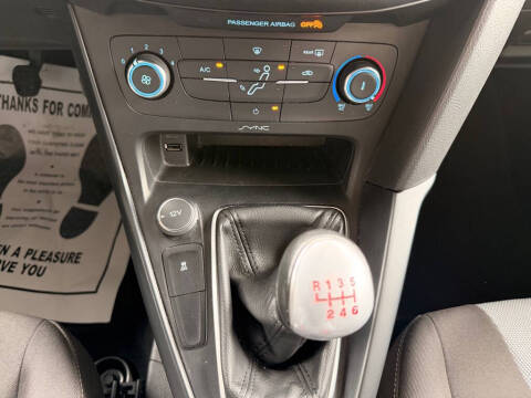 2017 Ford Focus ST