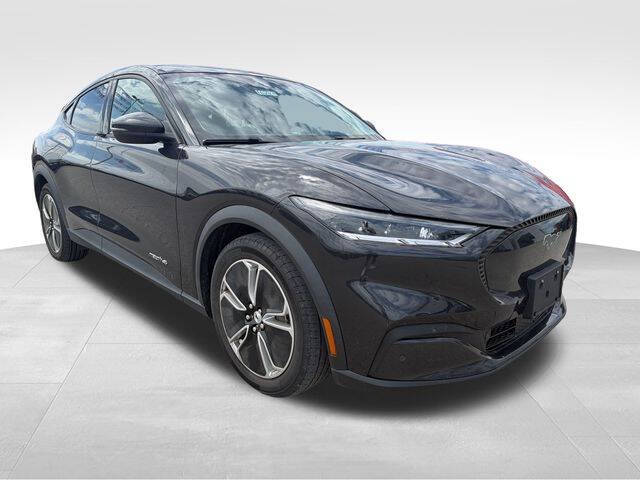 2022 Ford Mustang Mach-E Select