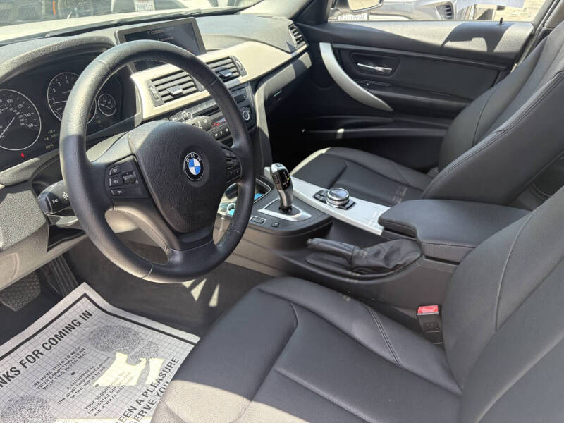 2015 BMW 3 Series 320i
