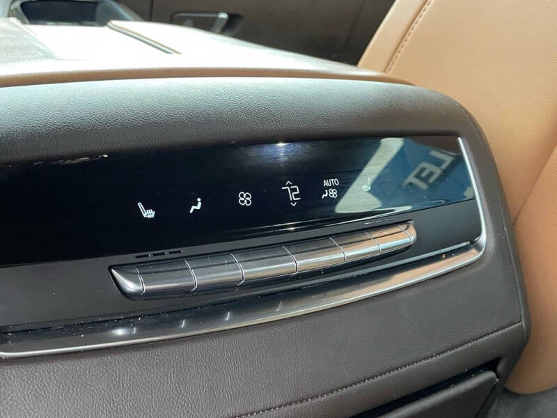 2022 Cadillac Escalade ESV Premium Luxury