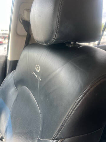 2012 Infiniti QX56