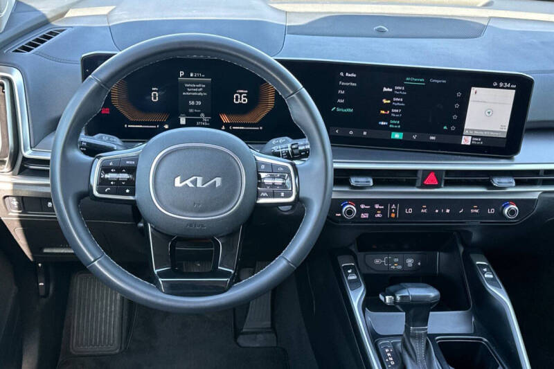 2024 Kia Sorento S