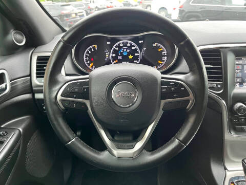 2019 Jeep Grand Cherokee Laredo