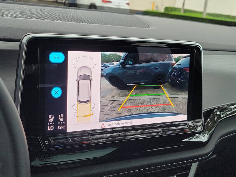 2024 Volkswagen Atlas Cross Sport SE