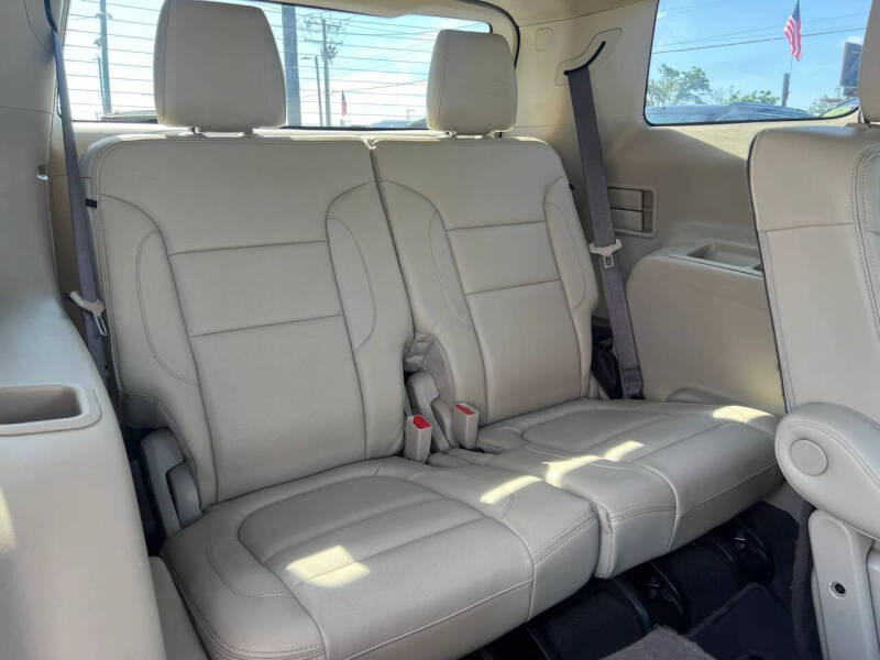 2017 GMC Acadia Denali