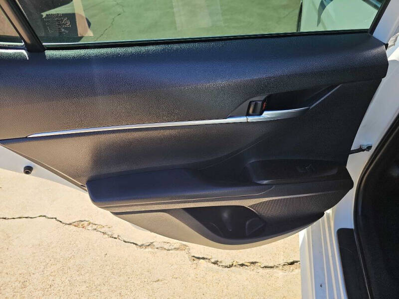 2022 Toyota Camry SE