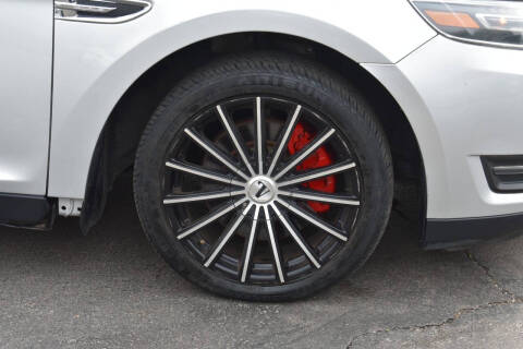 2015 Ford Taurus SEL