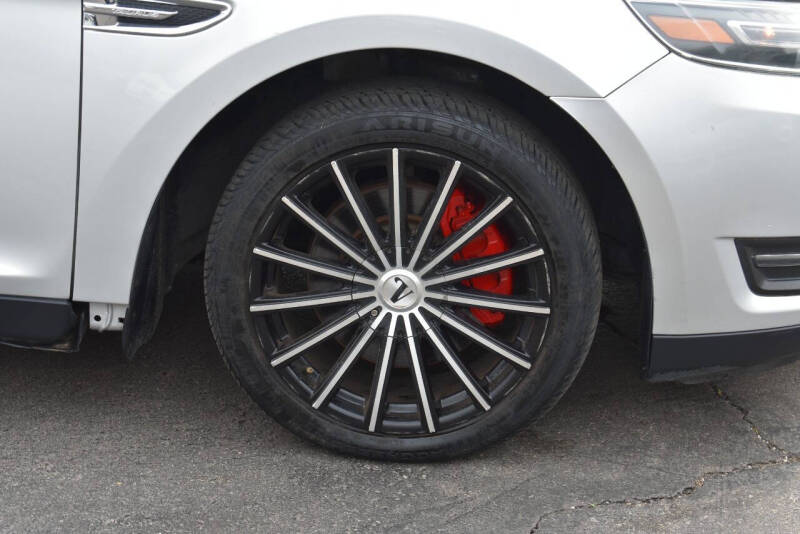 2015 Ford Taurus SEL