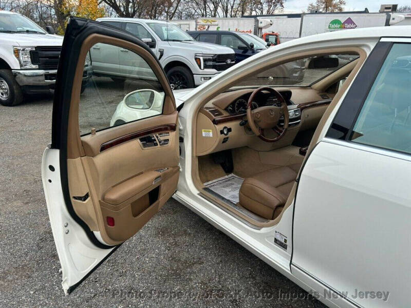 2008 Mercedes-Benz S-Class S 550 4MATIC