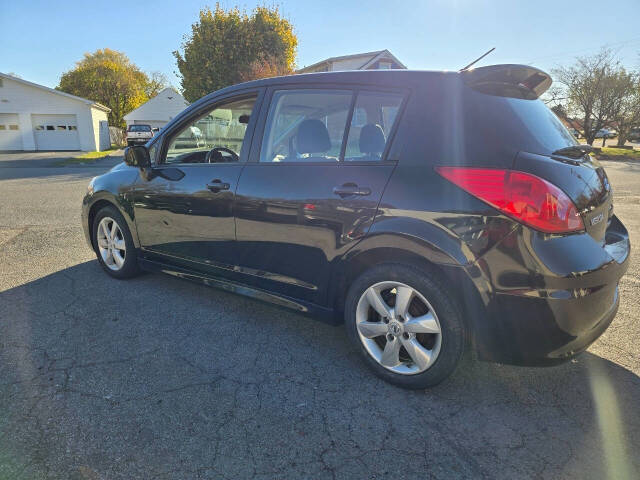 2011 Nissan Versa for sale at QUEENSGATE AUTO SALES in York, PA