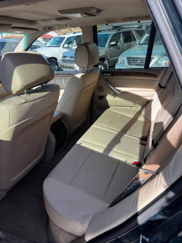 2001 BMW X5 4.4i