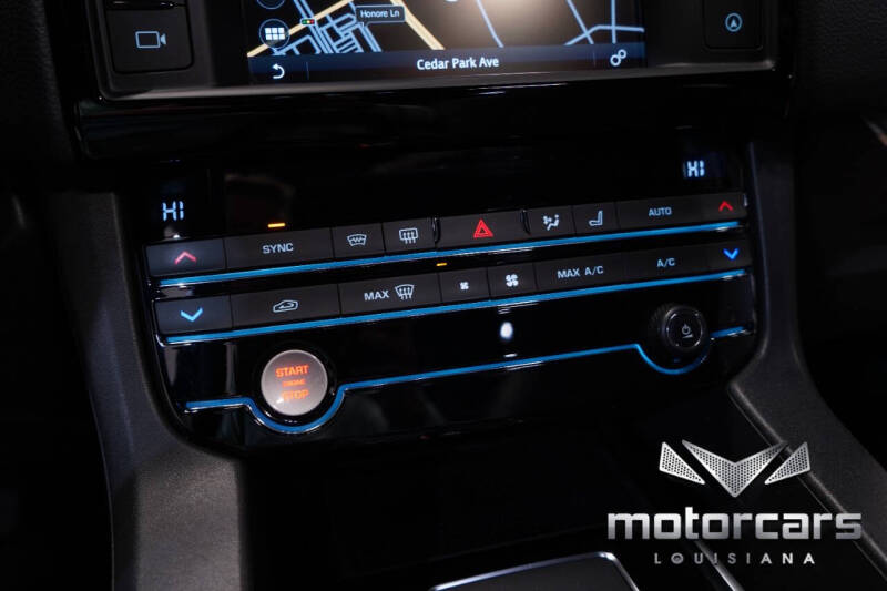 2018 Jaguar F-PACE 25t Premium