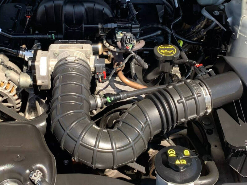 2006 Ford Mustang V6 Deluxe