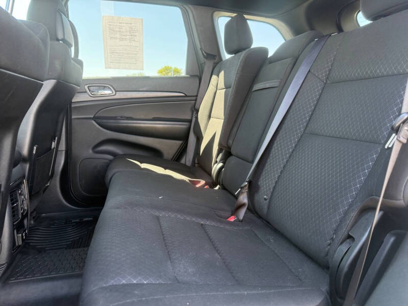 2019 Jeep Grand Cherokee Laredo