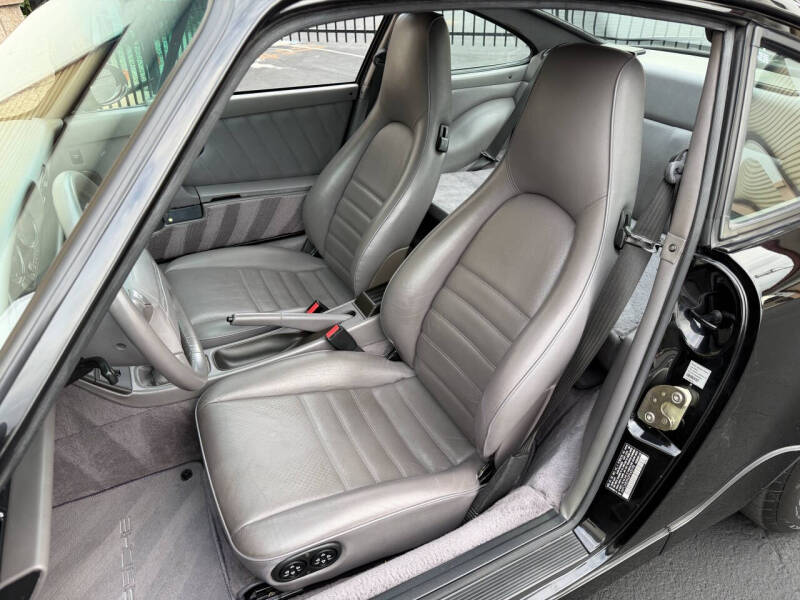 1993 Porsche 911 Carrera 2