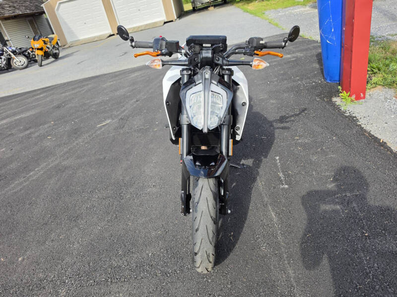 2022 KTM Duke 390