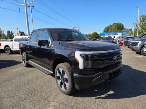 2025 Ford F-150 Lightning Platinum