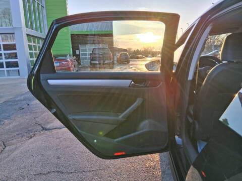2012 Volkswagen Passat SE