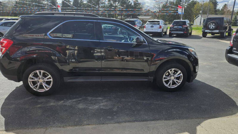 2017 Chevrolet Equinox AWD LT's photo