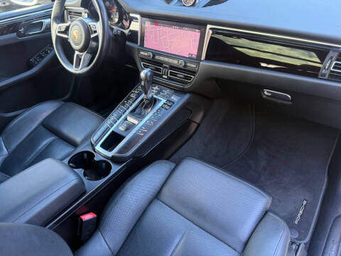 2020 Porsche Macan