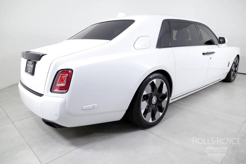2022 Rolls-Royce Phantom EWB
