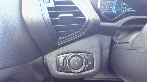 2017 Ford C-MAX Energi SE