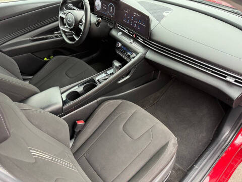 2023 Hyundai Elantra SEL