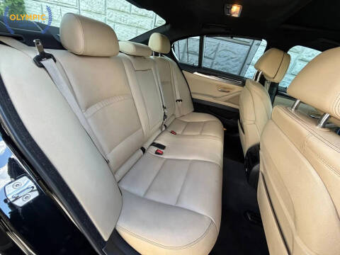 2016 BMW 5 Series 528i