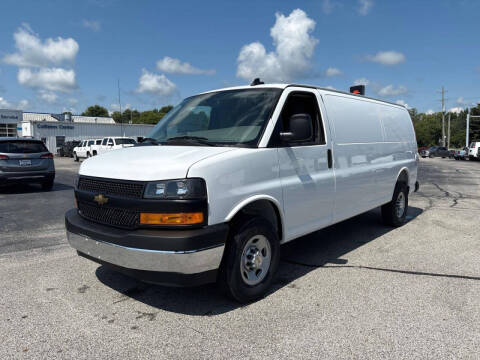 2025 Chevrolet Express 3500
