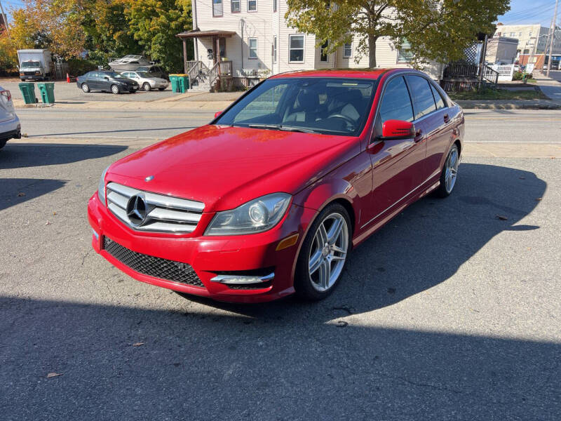 2013 Mercedes-Benz C-Class C250 Sport photo 3