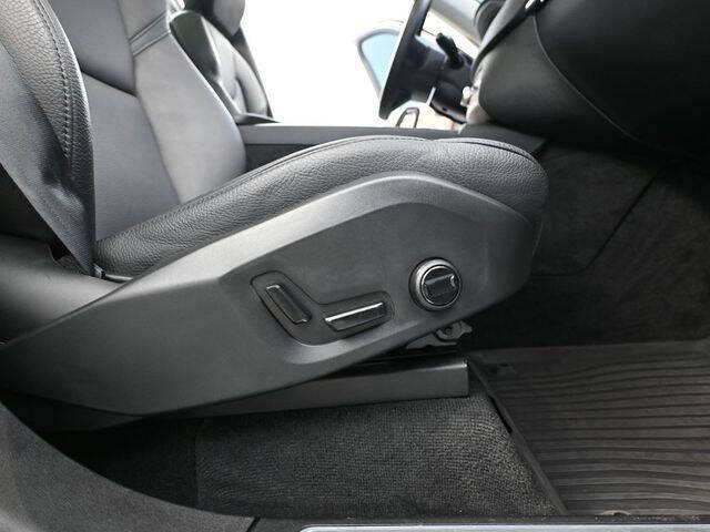 2024 Volvo XC90 B5 Plus Bright Theme