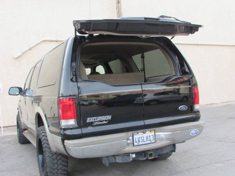 2000 Ford Excursion Limited photo 28