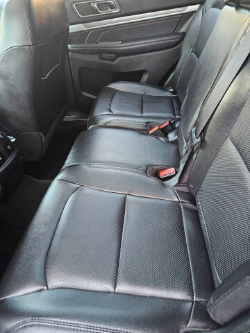 2018 Ford Explorer Sport