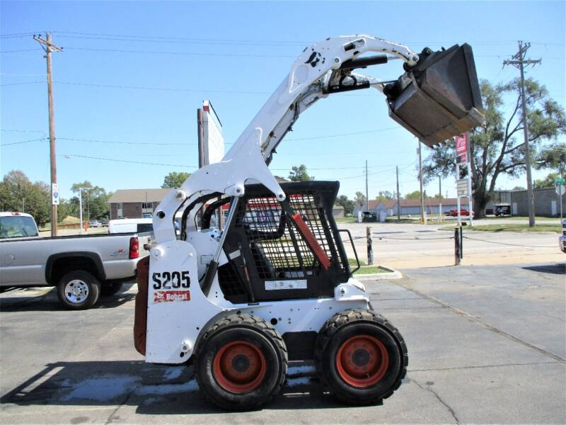 2007 Bobcat s205 for sale at Steffes Motors in Council Bluffs IA