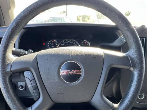 2023 GMC Savana 2500