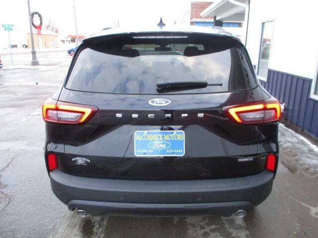 2026 Ford Escape Hybrid ST-Line Select