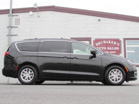 2022 Chrysler Pacifica for sale at Brubakers Auto Sales in Myerstown PA