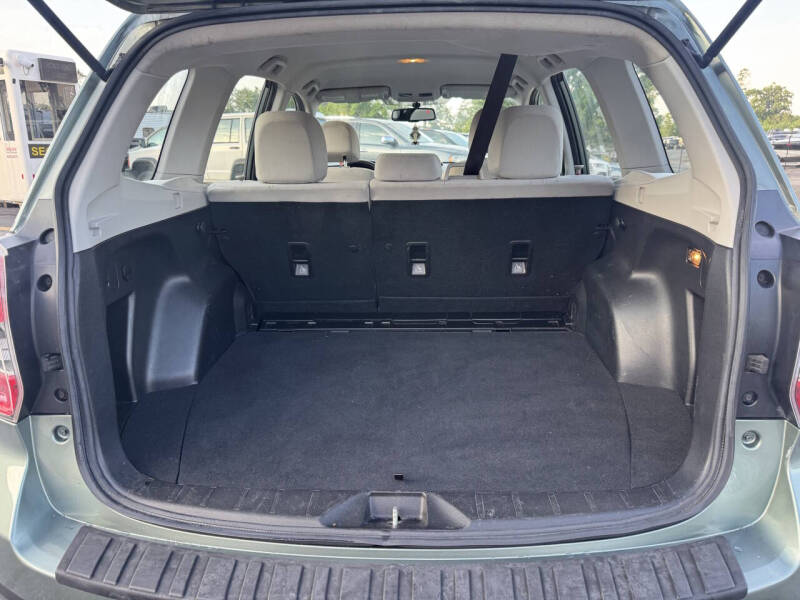 2014 Subaru Forester 2.5i