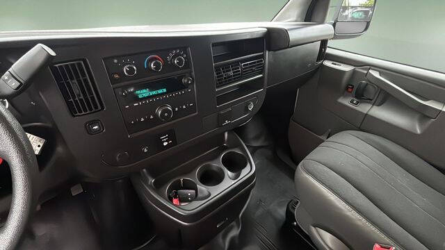 2024 GMC Savana 2500