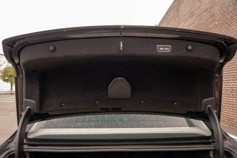 2018 BMW 7 Series 740e xDrive iPerformance