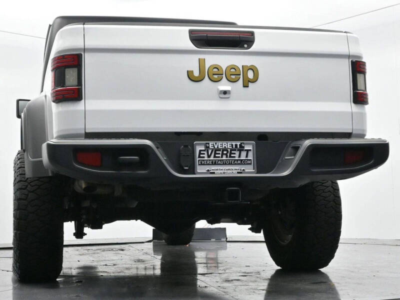 2024 Jeep Gladiator Sport