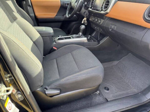 2020 Toyota Tacoma TRD Sport