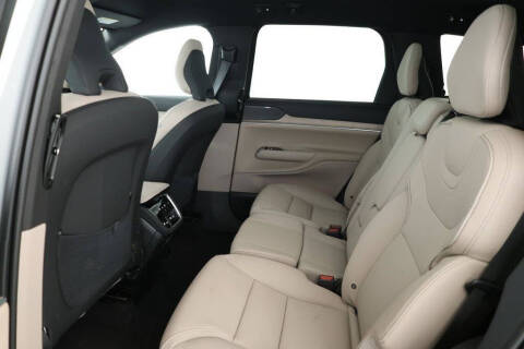 2025 Volvo EX90 Twin Plus 7P