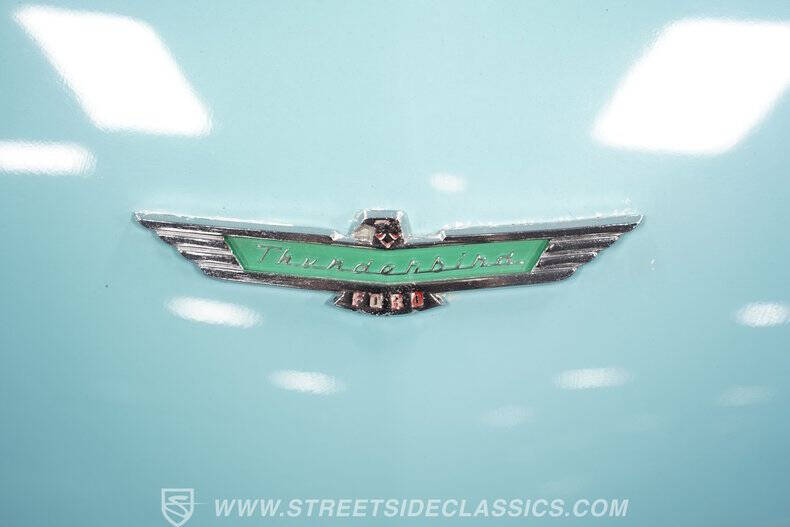 1957 Ford Thunderbird