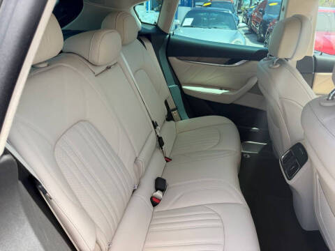 2021 Maserati Levante