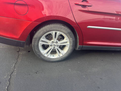 2014 Ford Taurus SEL