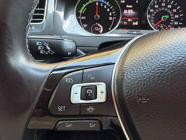 2019 Volkswagen e-Golf SE