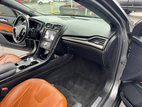 2020 Ford Fusion Titanium
