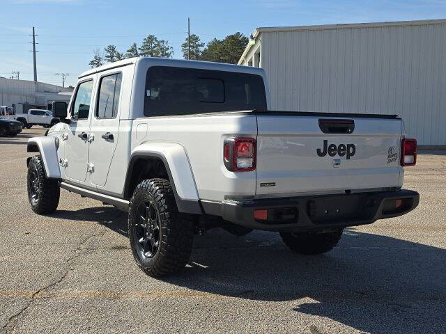 2023 Jeep Gladiator Willys