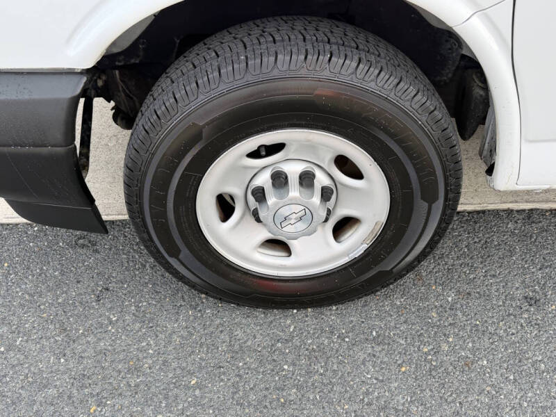 2017 Chevrolet Express 2500